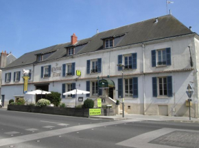 Гостиница Logis Hostellerie Du Cheval Blanc  Сент-Мор-Де-Туре́н